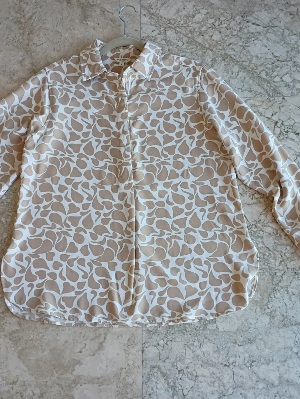 Max Studio Beige & Cream Leaf Like Print Button Down Blouse SZ L ❤️ - Picture 5 of 5